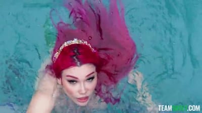 Lily Lou June Spotlight Begs You To Keep Jerking